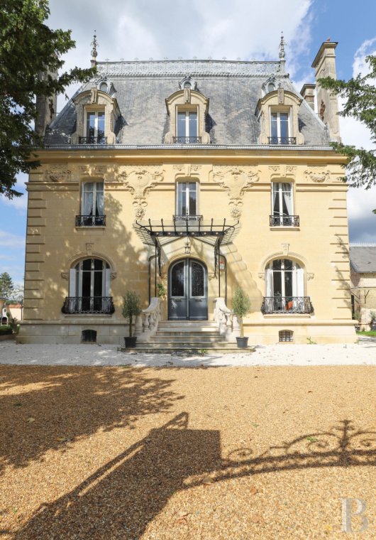 A fully renovated 1900s private mansion in a village in Perche, just an hour and a half from Paris - photo  n°4